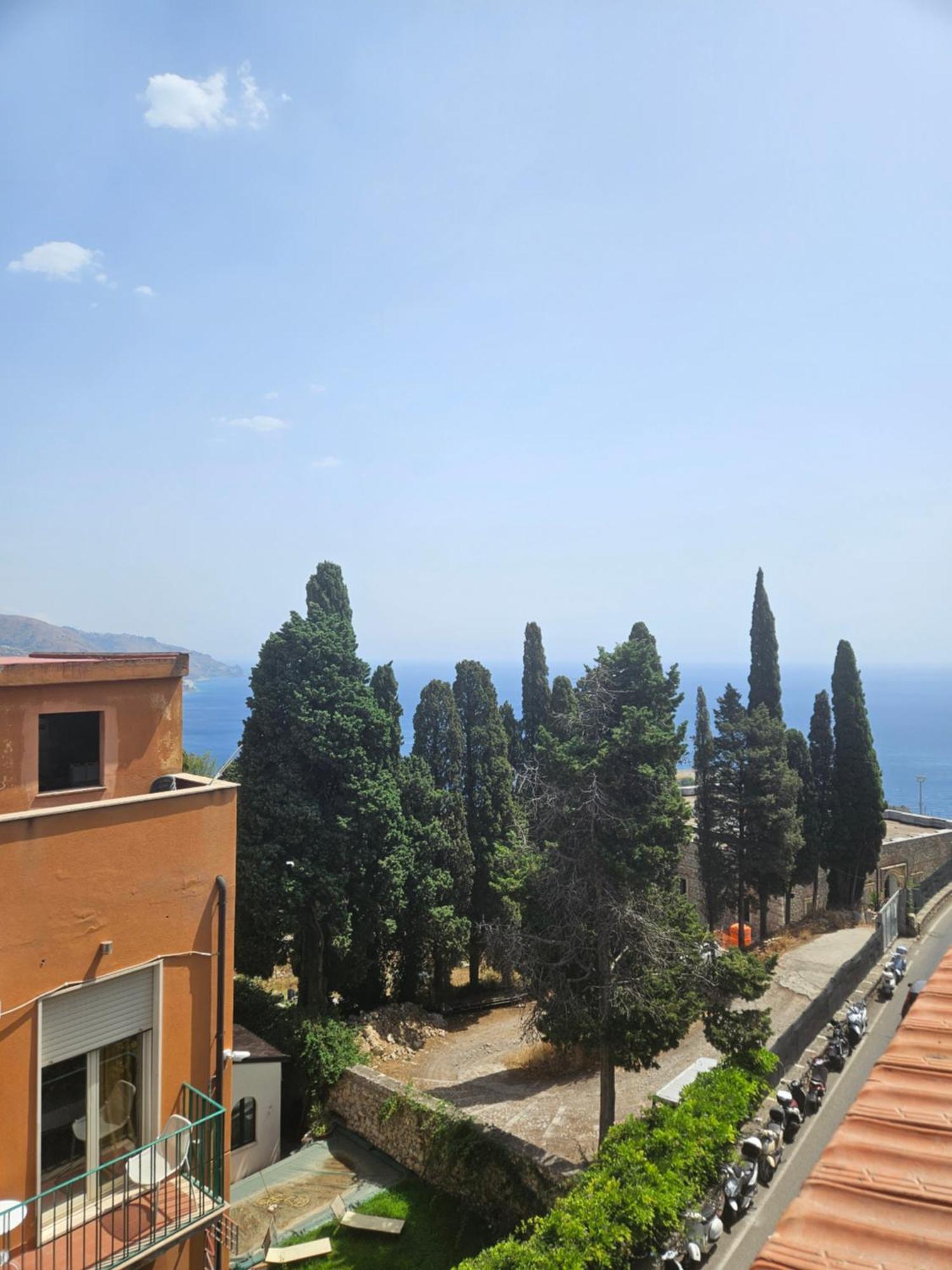 Porta Messina Rooms Taormina Exterior foto